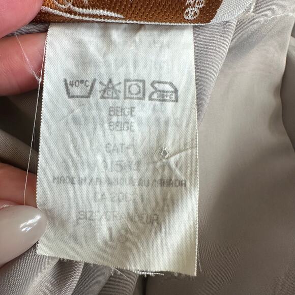 VNTG Tradition Butterfly Embroidered Short Sleeve, Silk Like Button Up- 2XL - Picture 7 of 10